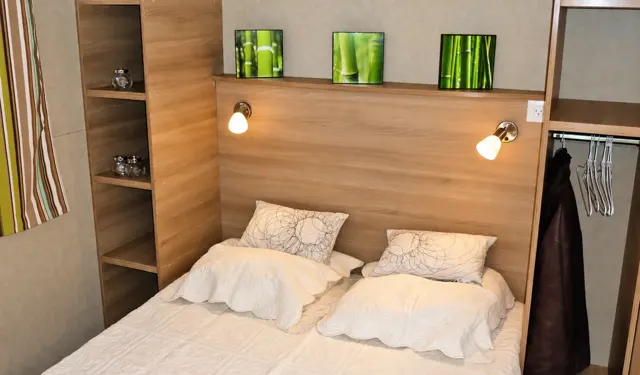Das Schlafzimmer mit Doppelbett
