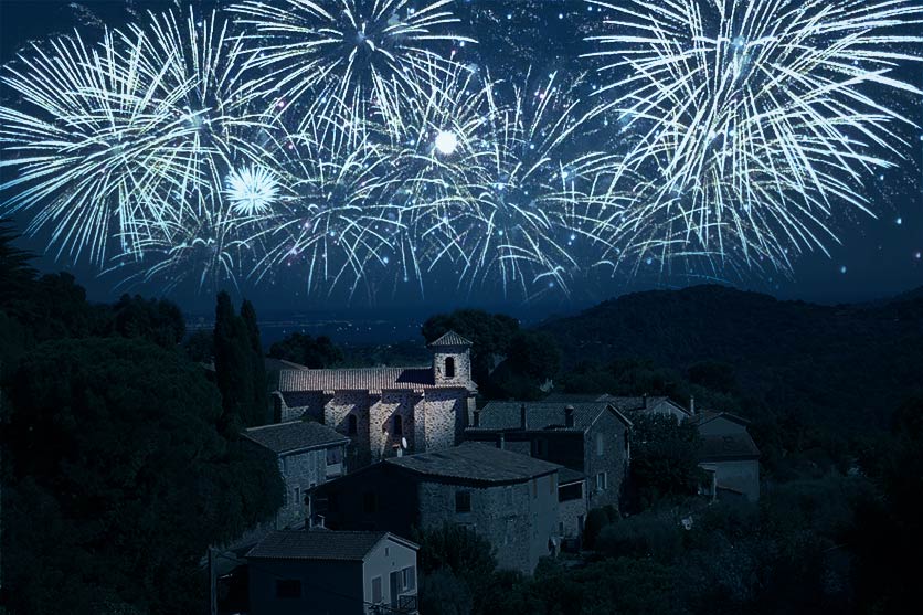 Bonne année 2022 - Vue baie de Cannes depuis le village de l'église des Adrets de l'Estérel